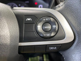 【レーダークルーズコントロール】高速道路での長距離走行が楽に!!自動で速度を保つクルーズコントロールが、衝突軽減システムと連携し、前方の車両を感知して車間を保つように速度調節してくれます!!