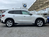 ★BMWエマージェンシーサービス:24時間、様々なトラブルの応急処置のアドバイス、出張修理やレッカー手配、お客様の交通手段やホテルの確保、そして場合によっては、その費用までをも負担するというサービスで