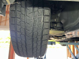 スタッドレスタイヤは新品装着から2シーズンのみ使用しているので、まだまだお使いいただけます♪