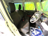 運転席シート廻りは使用感も少なく、良好な状態となっています。丁寧に使われていたことがよくわかりますね。