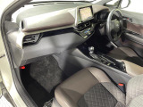 みなさまのお車選びのお手伝いをさせてください!スタッフ一同心よりご来店、お問い合わせをお待ちしております!