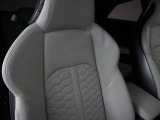 Sローンは最終回に車両金額の一部を据え置くことで、月々のお支払い負担を軽減できるローンプログラムです。
