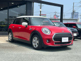 人と違っても、信じる道を走り続ける。違いを否定するのではなく、リスペクトする。MINIは、その一人ひとりの違いをパワーに変えて進化し続けてます