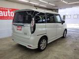 車内もキレイで嫌なニオイもありません。