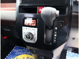 【車屋】として、長く車業界に従事した経験豊富なスタッフが多数在籍しております。