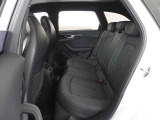 ご納車前に行います点検100項目におきまして、専用のテスターやツールを用いて細かな診断を行います。