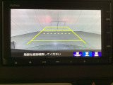 バックでの車庫入れも安心です! リアカメラが付いているバックモニター付のナビを装備しております。操作線もついており距離感も画面から確認できます。