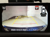 バックカメラも搭載!駐車が苦手な方でも後ろが見えますので心配ございません。