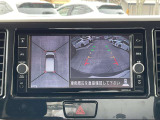 狭いスペースで駐車をするとき四苦八苦したことありませんか? これがあればもう大丈夫。車を上から見た状態で画面に映されるので、駐車がラクラク!