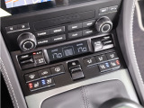 3段階に調節可能なシートヒーター搭載です。冬の車内も快適にお過ごし頂けます。