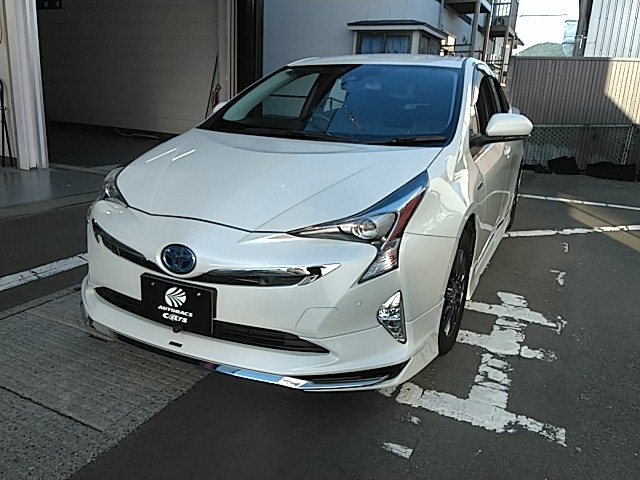 プリウス1.8 A プレミアム E-Four 4WD
