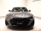 DUTTON ONE 横浜港北店は、第三京浜「港北IC」からすぐ。アクセス良好のロケーションです。広々としたショールームで、憧れの一台と出会う特別な時間をお過ごしください。