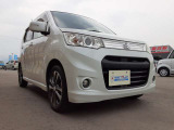 実際に運転席に座り、装備に触れたりエンジンをかけてみて頂くことも可能です!その際はスタッフまでお気軽にお声がけください♪