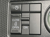 【パワースライドドア】スマートキーや運転席のスイッチでスライドドアの開閉が可能♪電動だから力を入れてドアを開ける必要が無く、小さいお子様でも、重い荷物を持っている時もラクに開け閉めできます♪