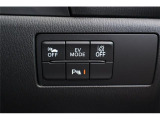 パーキングセンサー付で、車庫入れも駐車もラクラクです。