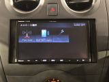 ブルートゥース対応でiPadや携帯電話に入っている音楽を聴くことができます♪
