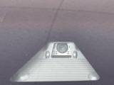 【ホンダセンシング】走行中に前方の車両等を認識し、衝突しそうな時は警報とブレーキで衝突回避と被害軽減をアシスト。より安全にドライブをお楽しみいただけます。
