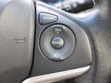 クルーズコントロールが装備されており、速度設定をするだけで一定の速度で自動走行が可能!!一定速度の走行なので燃費の向上やアクセルペダルを踏む必要が無いので長距離ドライブが快適になります!!
