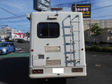 自社工場完備。お車購入後のメンテナンスも承っております☆アフターも当店にお任せ!!