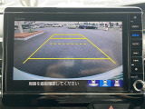 【バックモニター】後ろのカメラの映像をモニターに映し出すことができます!後方の見えない死角や、障害物との距離感をしっかり確認することができます!駐車が苦手な方におすすめです。