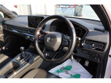 前席全体 目線も高く広い視界で安心して運転することができますね!