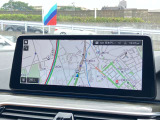 学習機能を備えたナビゲーション・システムを搭載した、BMWライブ・コックピット。BMWに受け継がれてきたドライバー志向に、新たなるイノベーションをもたらします。