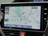 純正ナビを装備。タッチパネル式で使いやすく、お出かけもラクラクです。
