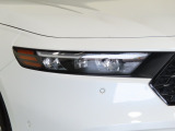 LEDヘッドライトは、点灯の瞬間から最大光量を発揮し、突然暗くなるトンネルなどでの安定感を高めます。