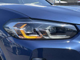 また、BMW正規認定中古車は、エマージェンシーサービスが自動付帯。24時間365日、皆様のカーライフをサポート致します。確かな安心のうえで、「駆けぬける歓び」をご堪能ください。