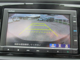 バックカメラの画像です。車庫入れや駐車が苦手な方でも後部が確認でき安心感がアップします