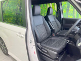 運転席シート廻りは使用感も少なく、良好な状態となっています。丁寧に使われていたことがよくわかりますね。