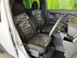 運転席シート廻りは使用感も少なく、良好な状態となっています。丁寧に使われていたことがよくわかりますね。