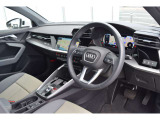 Audiのインテリアはエクステリア同様、優れたデザイン性とクオリティ、そして機能性を兼ね備えております。