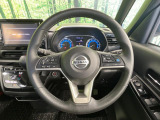 【純正革巻きステアリング】上質な革を使用することで、手にしっかり馴染みとても運転しやすいハンドルです♪