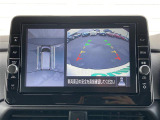【 全方位カメラ 】上から見下ろしたように駐車が可能です。安心して縦列駐車も可能です♪