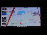 ナビゲーションを装備。タッチパネル式で使いやすく、お出かけもラクラクです。