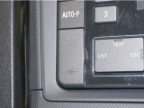 AUX/USB端子