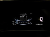 マルチインフォメーションディスプレイ付デジタルスピードメーターです。好みの表示を4パターンから選択可能です。