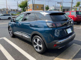 コーナーセンサー付きですので駐車も安心です。