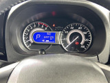【スピードメーター】メーターがシンプルで見やすく運転しやすいですね!