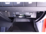 すっきりとインストールされた純正ビルトインETCはすっきり収まって使いやすさバッチリです