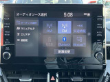 ディスプレイオーディオを装備。スマホとクルマをつなぐことで、これまでのナビに加えて、いろんなサービスが楽しめます。