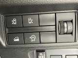 気になる車はすぐにお問い合わせください!画面右側の0066から始まる無料ダイヤルからお問い合わせ下さい!専門スタッフがお車のご質問にお答えいたします!