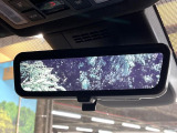 【デジタルインナーミラー】後席の大きな荷物や同乗者で後方が確認しづらい時でも安心!カメラが撮影した車両後方の映像をルームミラー内に表示。クリアな視界で状況の確認が可能です!