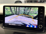 【バックカメラ】駐車時に後方がリアルタイム映像で確認できます。大型商業施設や立体駐車場での駐車時や、夜間のバック時に大活躍!運転スキルに関わらず、今や必須となった装備のひとつです!