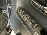 シートアレンジで、大きなラゲージをさらに広げることができます。4名乗車はもちろん、「3名乗車+長物」、「2名乗車+大きな荷物」など、シーンに合わせて多彩な使い方が可能です。