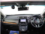 お車選びをお楽しみ頂けるよう、在庫車の展示スペースを十分に確保しております。