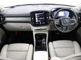XC40 T4 AWD インスクリプション 4WD 