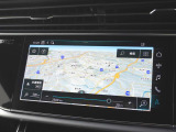 視認性の良いモニターは最新版の地図データにてご納車いたします。
