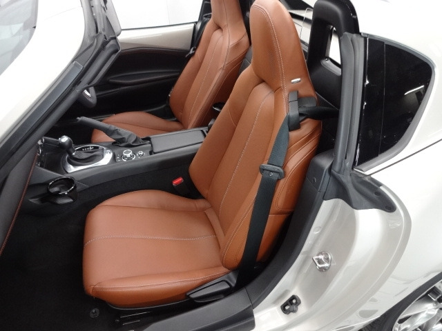 マツダ ロードスターRF 2.0 VS テラコッタ セレクション の中古車詳細